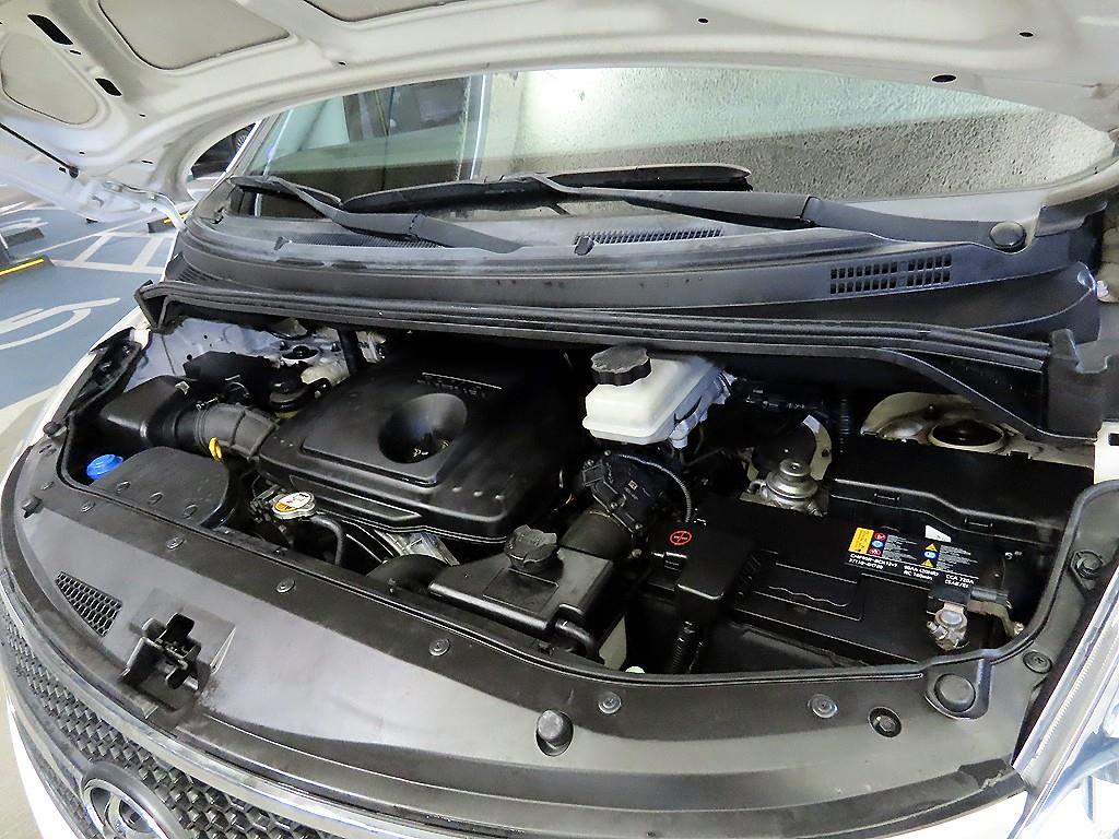 현대 그랜드스타렉스 5인승 디젤 밴 CVX 럭셔리 - 이미지 2