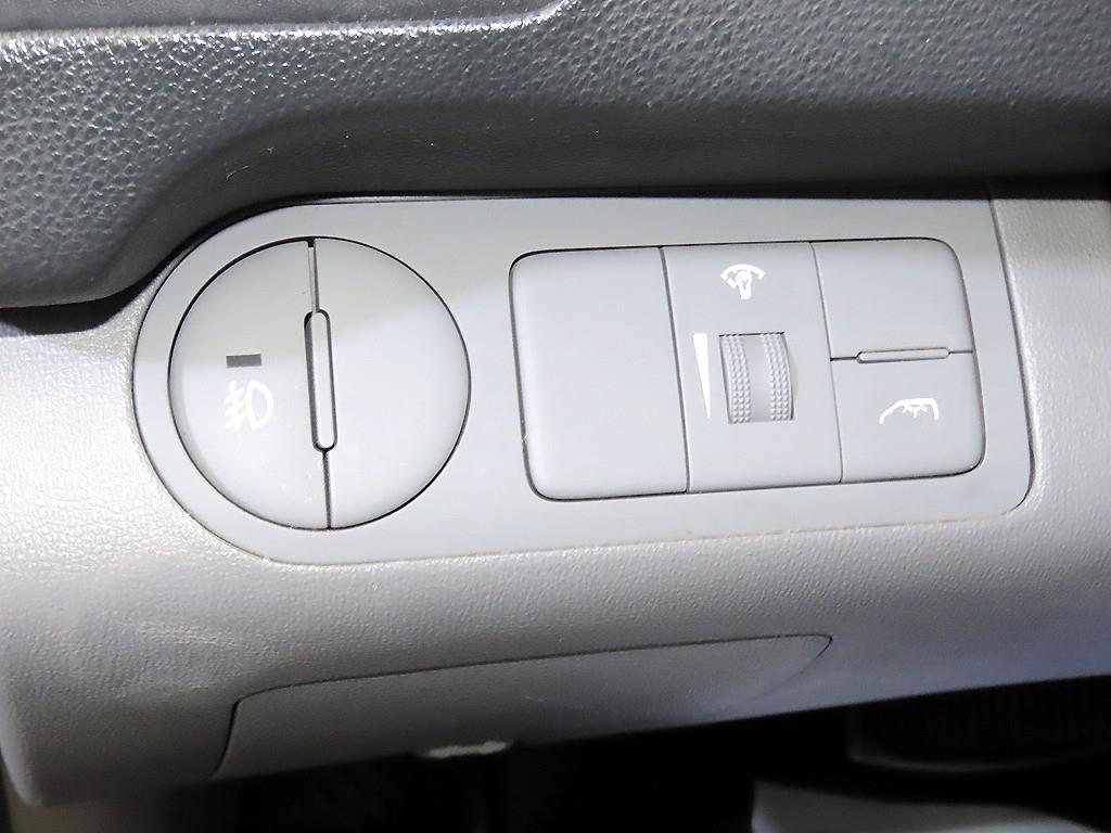 현대 그랜드스타렉스 5인승 디젤 밴 CVX 럭셔리 - 이미지 4