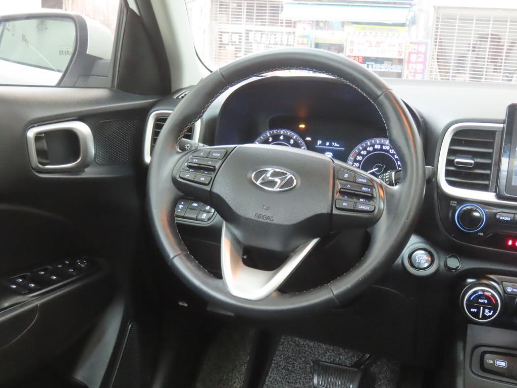 현대 베뉴 1.6 가솔린 모던 플러스 - 이미지 9