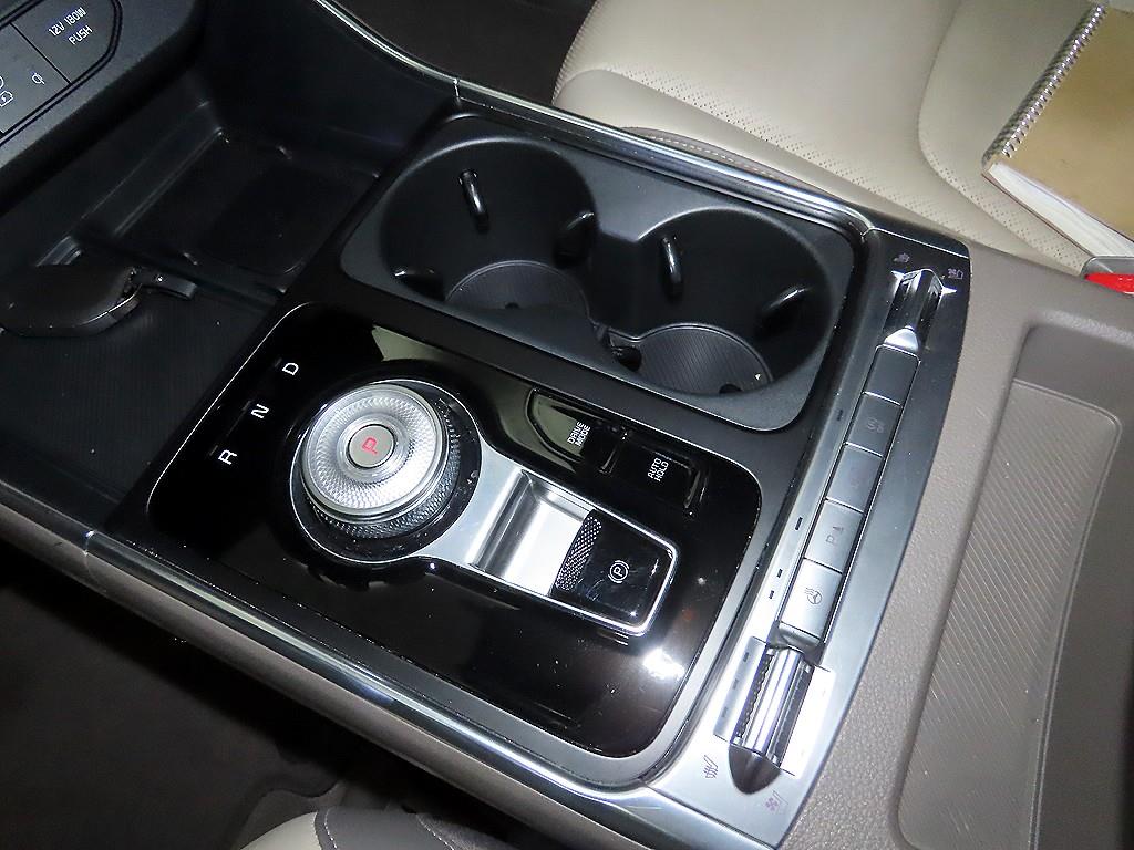 기아 더 뉴카니발(KA4) 7인승 디젤 시그니처 - 이미지 13