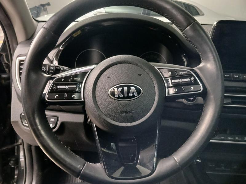 기아 셀토스 1.6 가솔린 4WD 시그니처 - 이미지 10