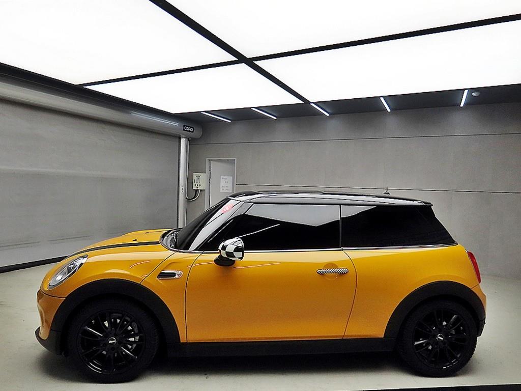 미니 쿠퍼(3세대) 1.5 D 미드 - 이미지 12