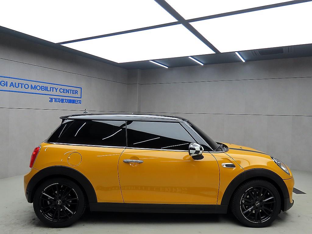 미니 쿠퍼(3세대) 1.5 D 미드 - 이미지 16