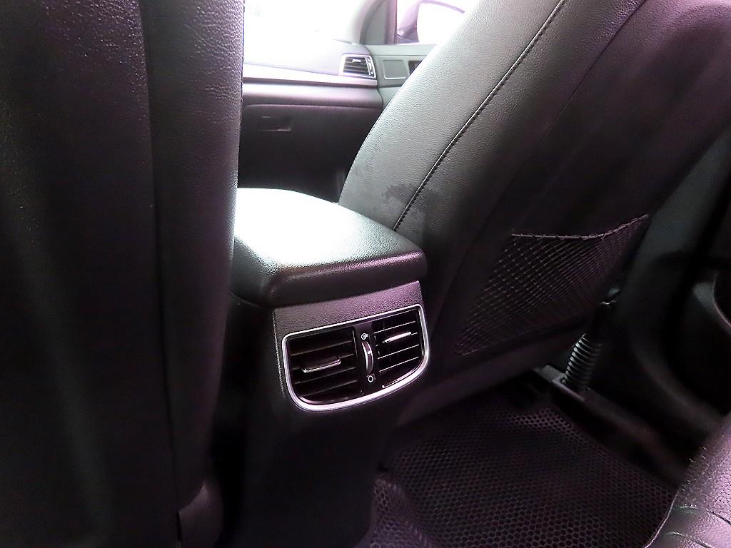 현대 아반떼AD 1.6 GDi 스마트 스페셜 - 이미지 12