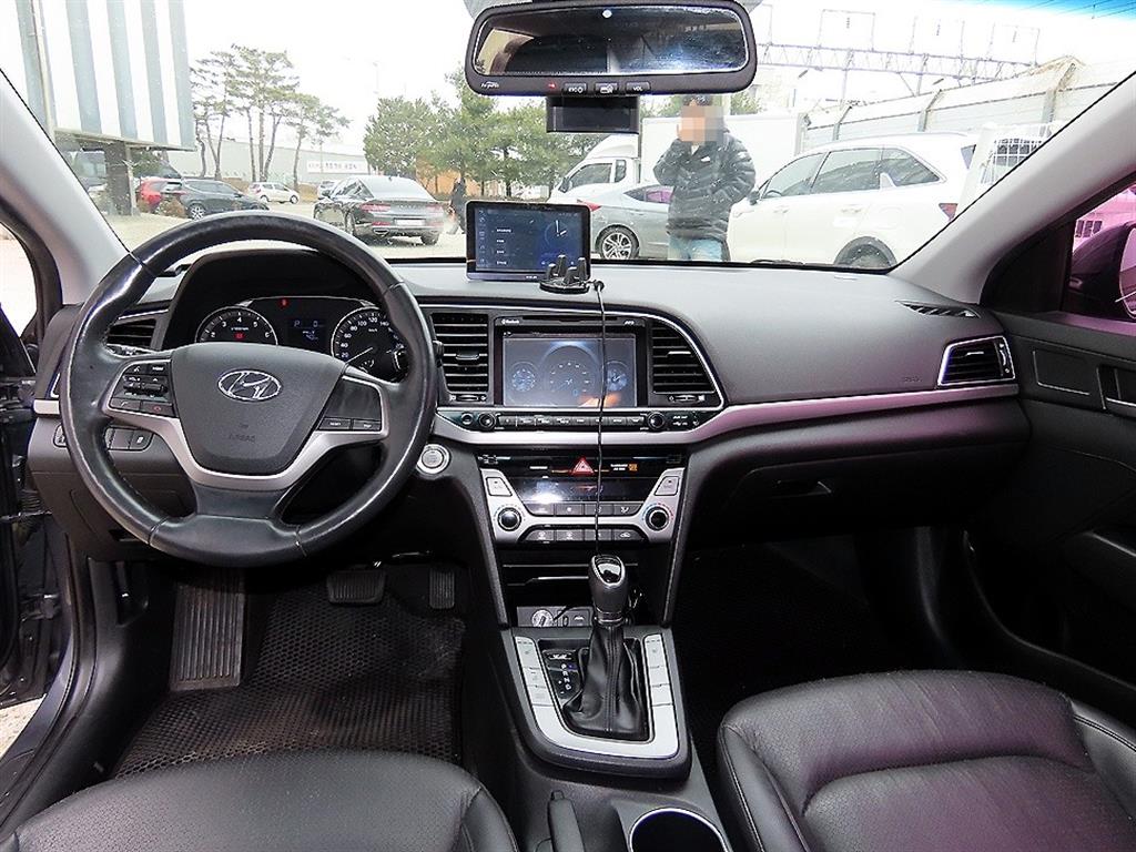 현대 아반떼AD 1.6 GDi 스마트 스페셜 - 이미지 16