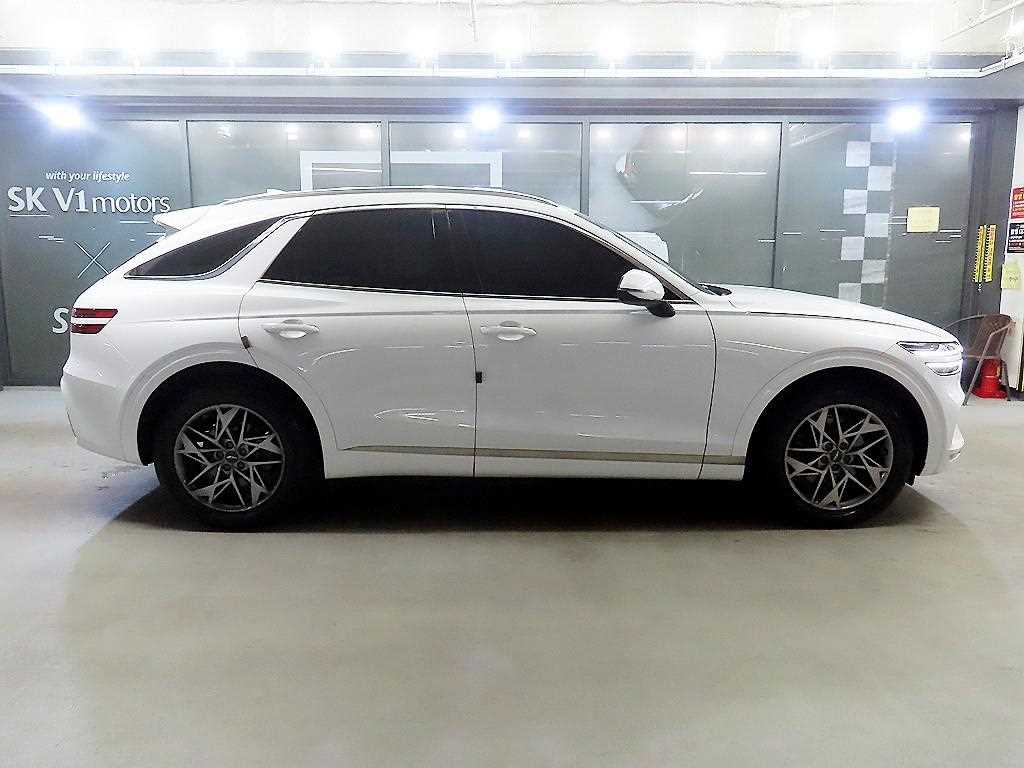제네시스 GV70 2.5T AWD 기본형 - 이미지 3
