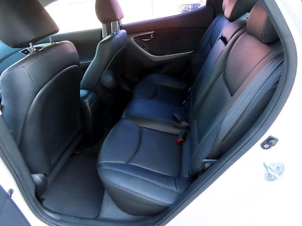 현대 아반떼MD M16 GDi 모던 - 이미지 2