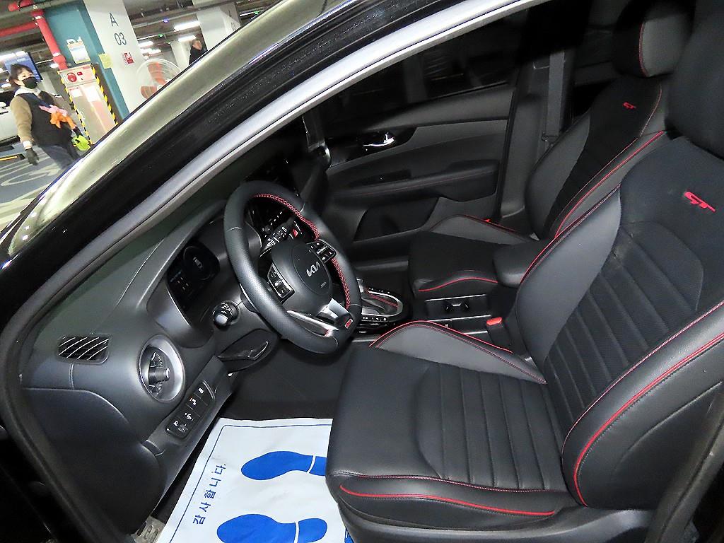기아 더 뉴 K3 1.6 GT 5도어 시그니처 - 이미지 2