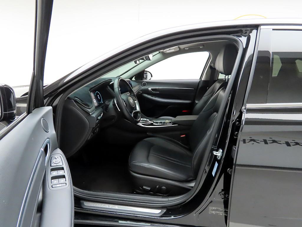 현대 쏘나타(DN8) G2.0 프리미엄 플러스 - 이미지 13