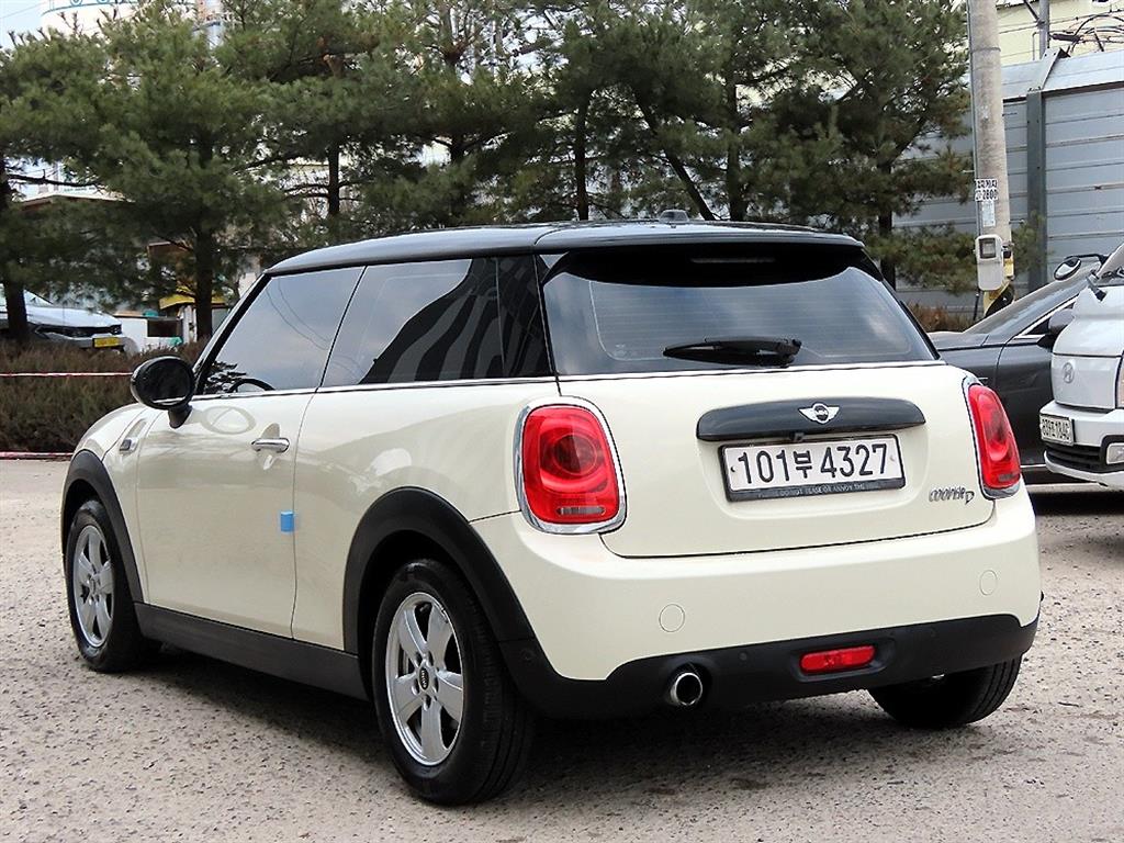 미니 쿠퍼(3세대) 1.5 D 미드 - 이미지 19