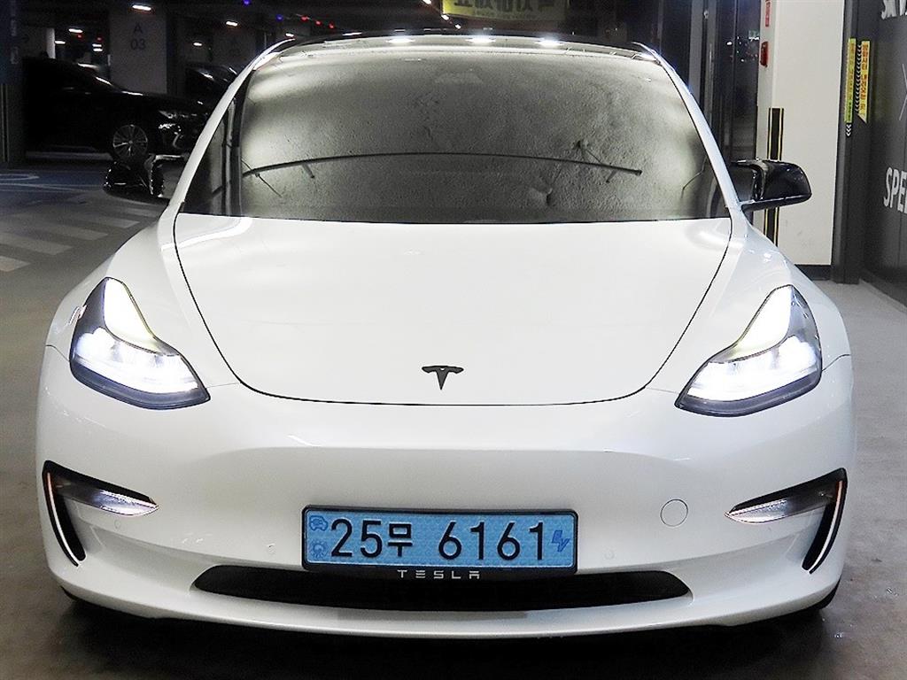 테슬라 모델 3 AWD 롱 레인지 - 이미지 11