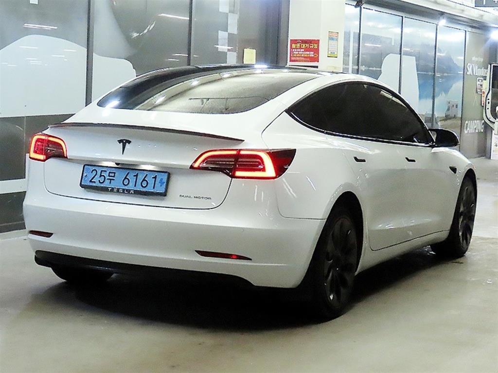 테슬라 모델 3 AWD 롱 레인지 - 이미지 6