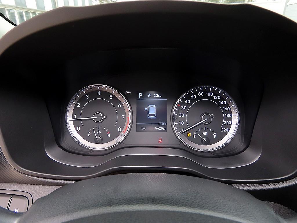 현대 베뉴 1.6 가솔린 모던 - 이미지 17