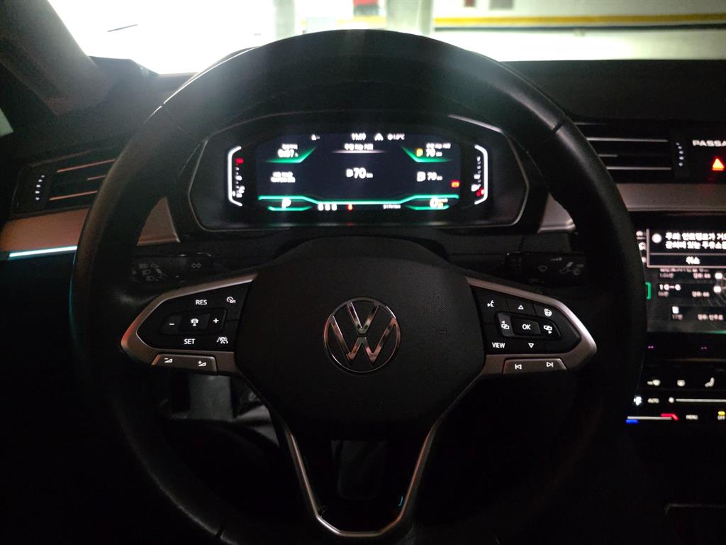 폭스바겐 파사트 GT(8세대) 2.0 TDI 프레스티지 - 이미지 7