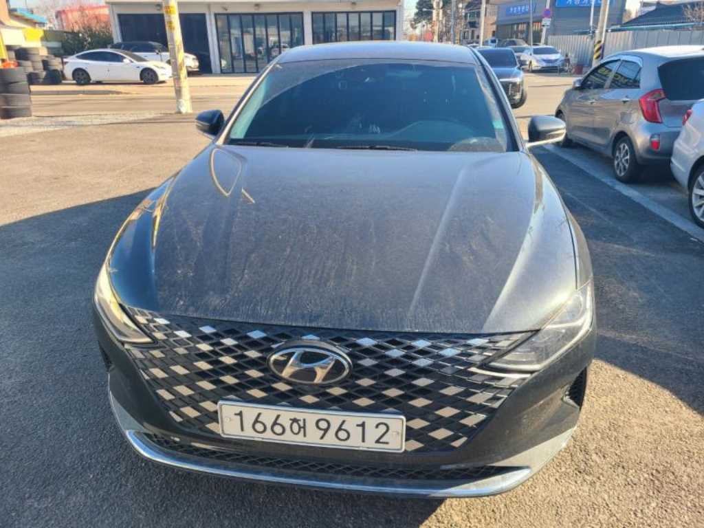 현대 더 뉴그랜저IG 하이브리드 2.4 HEV 익스클루시브 - 이미지 17