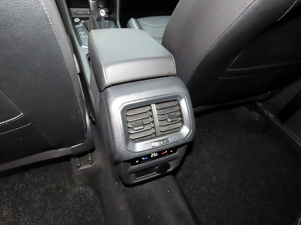 폭스바겐 티구안(2세대) 올스페이스 2.0 TSI 프레스티지 - 이미지 7