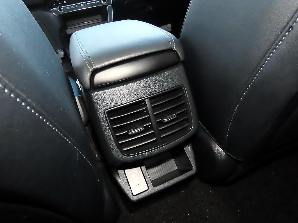 기아 더 뉴셀토스 1.6 가솔린 터보 2WD 시그니처 - 이미지 2