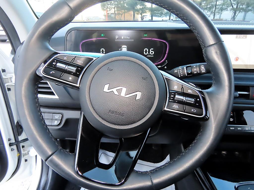 기아 더 뉴셀토스 1.6 가솔린 터보 2WD 시그니처 - 이미지 8