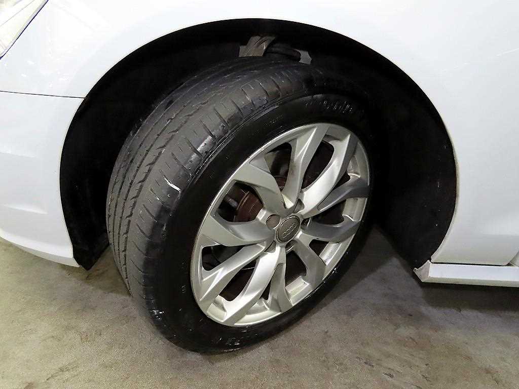 아우디 A6(4세대) 35 TDI 프리미엄 - 이미지 11