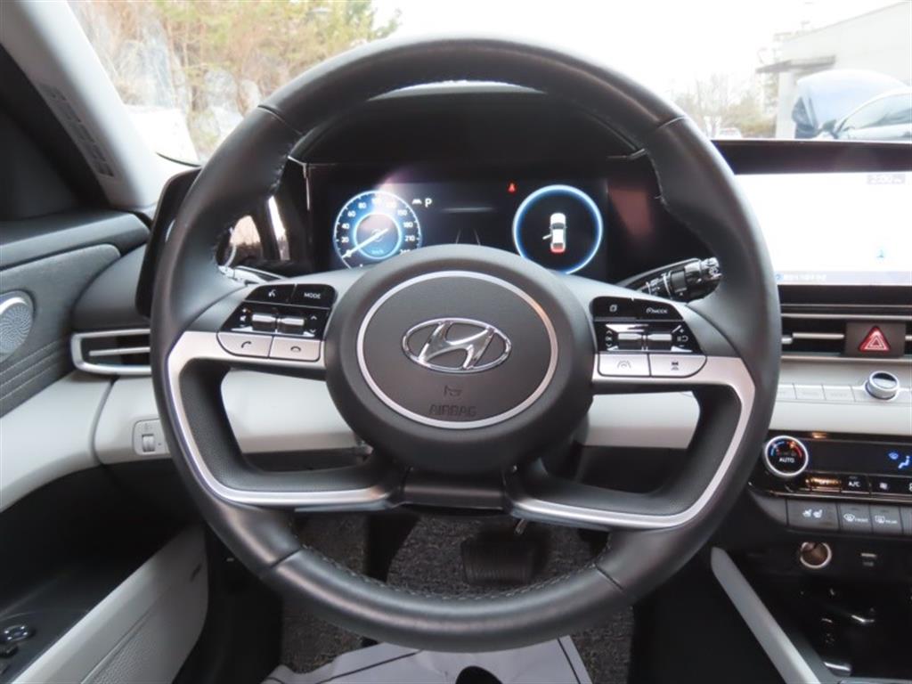 현대 아반떼(CN7) 1.6 가솔린 인스퍼레이션 - 이미지 12