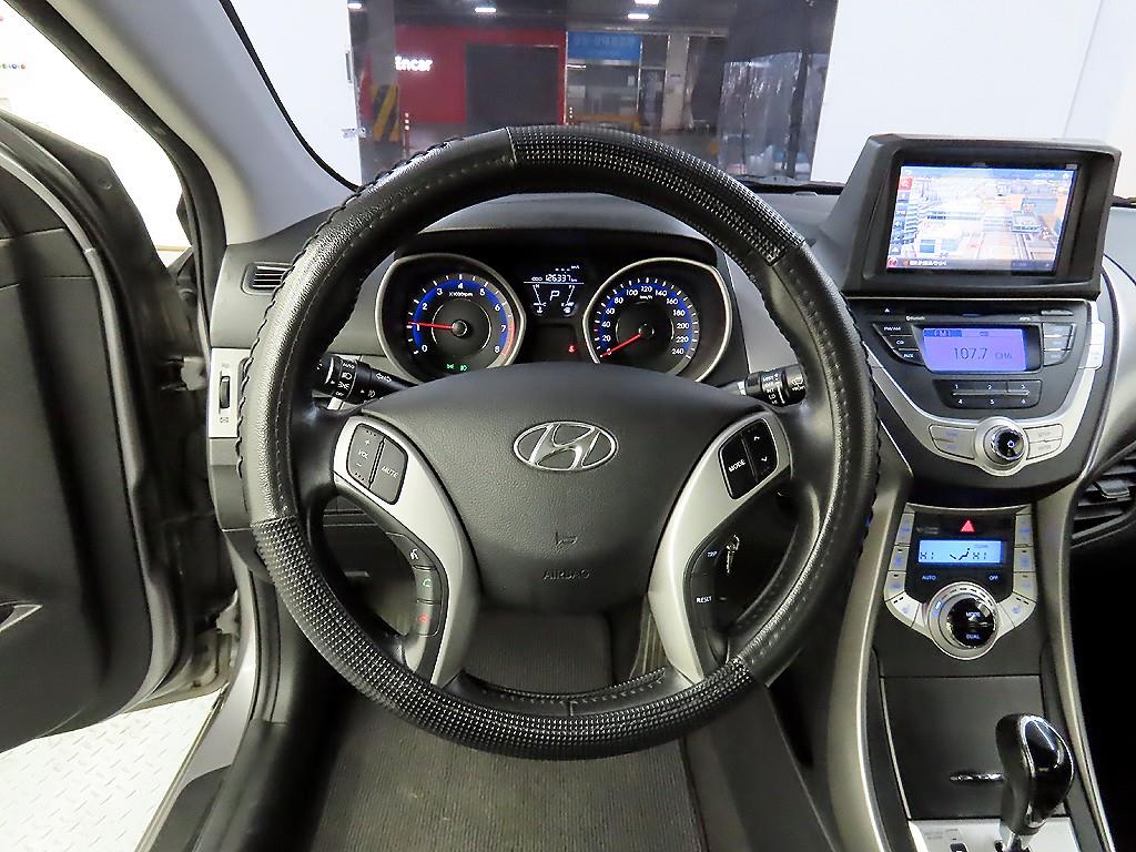 현대 아반떼MD M16 GDi 럭셔리 - 이미지 7