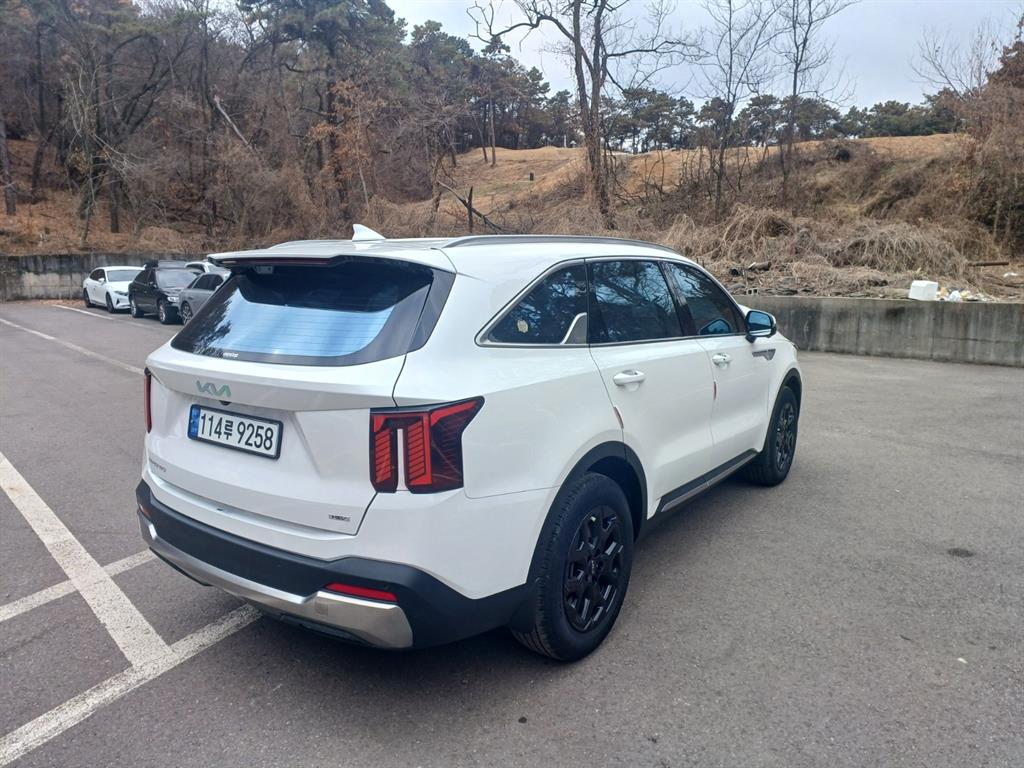 기아 더 뉴쏘렌토 하이브리드(MQ4) 1.6 HEV 2WD 시그니처 - 이미지 8