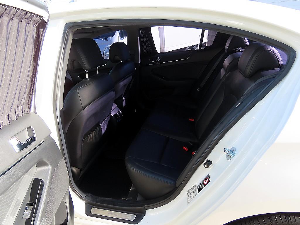 기아 K7 VG240 디럭스 - 이미지 3