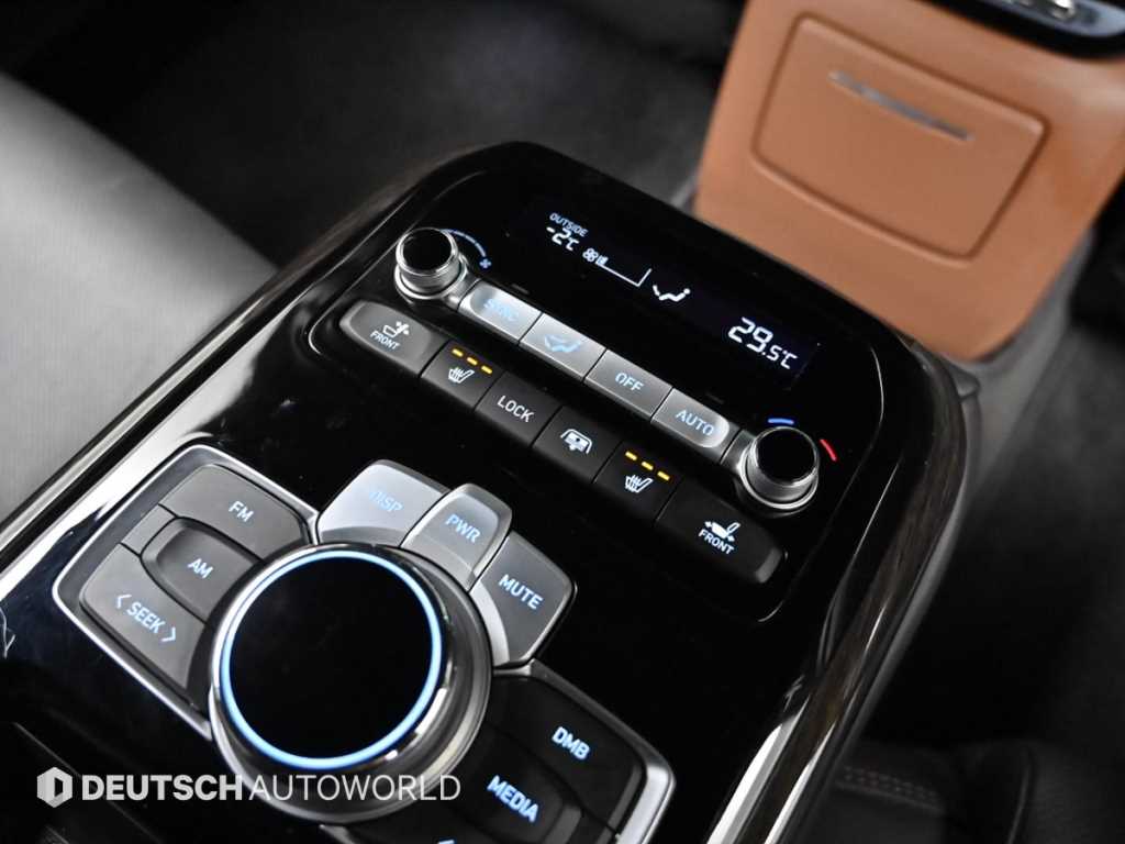 제네시스 G90 3.8 AWD 럭셔리 - 이미지 11