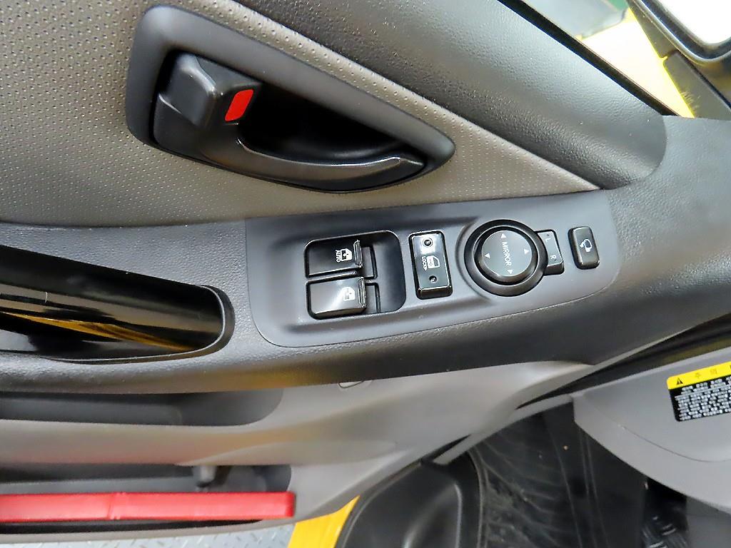 현대 더 뉴그랜드스타렉스 어린이버스 15인승 4WD - 이미지 2