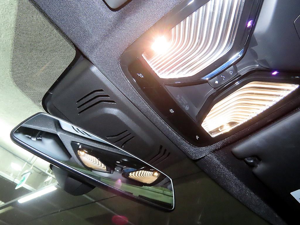 BMW 3시리즈(7세대) 320e M 스포츠 퍼포먼스 팩 - 이미지 19