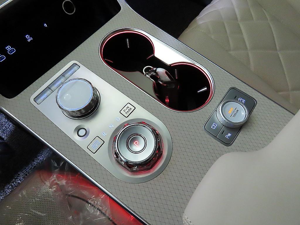 제네시스 뉴 GV80 2.5 가솔린 AWD 기본형 - 이미지 16