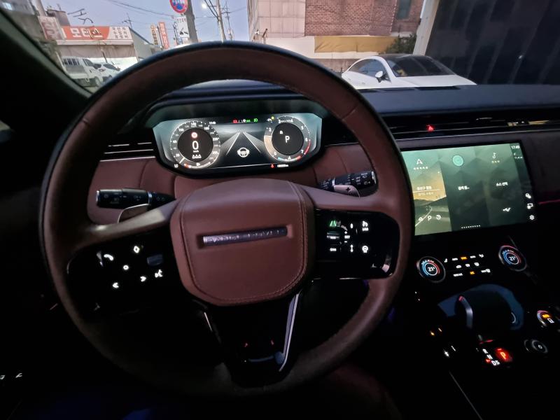 랜드로버 레인지로버 스포츠(3세대) 3.0 P360 오토바이오그래피 - 이미지 7