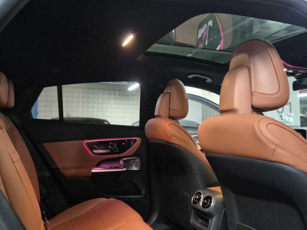 벤츠 GLC클래스(2세대) GLC 300 4매틱 쿠페 아방가르드 - 이미지 6