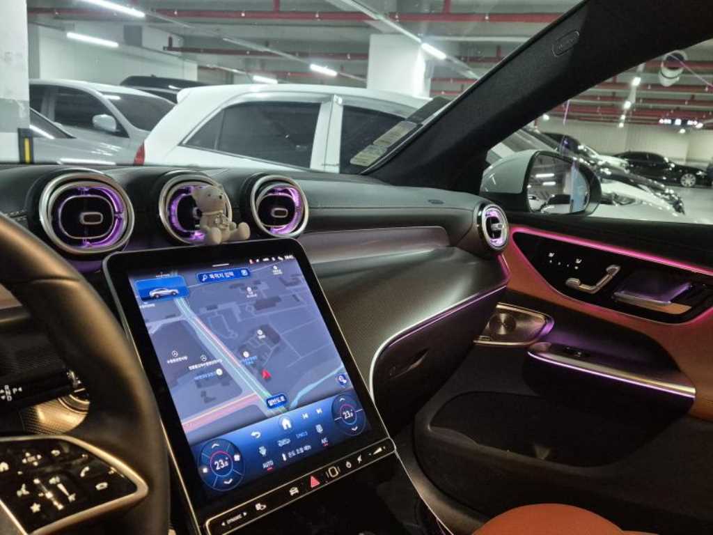 벤츠 GLC클래스(2세대) GLC 300 4매틱 쿠페 아방가르드 - 이미지 7