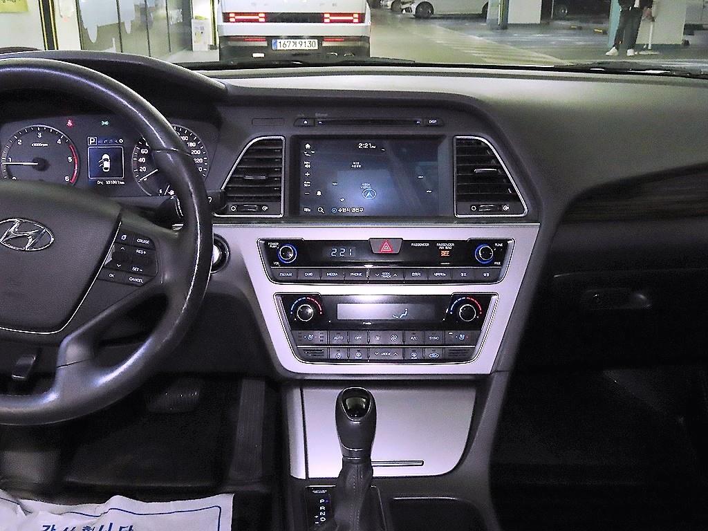 현대 LF쏘나타 1.7 디젤 스마트 - 이미지 18