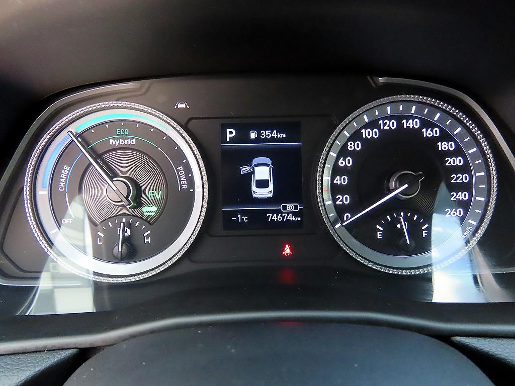 현대 쏘나타(DN8) 하이브리드 2.0 HEV 프리미엄 패밀리 - 이미지 15