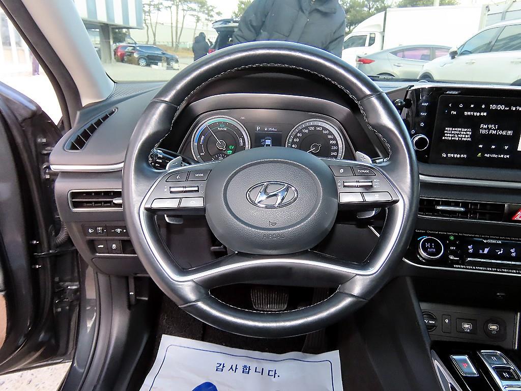 현대 쏘나타(DN8) 하이브리드 2.0 HEV 프리미엄 패밀리 - 이미지 17