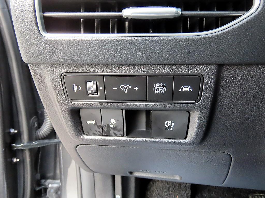 현대 쏘나타(DN8) 하이브리드 2.0 HEV 프리미엄 패밀리