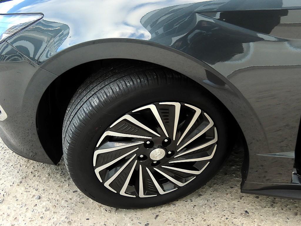 현대 쏘나타(DN8) 하이브리드 2.0 HEV 프리미엄 패밀리 - 이미지 13