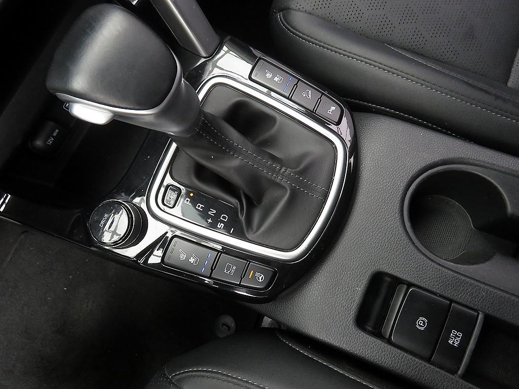 기아 셀토스 1.6 디젤 2WD 프레스티지 - 이미지 18