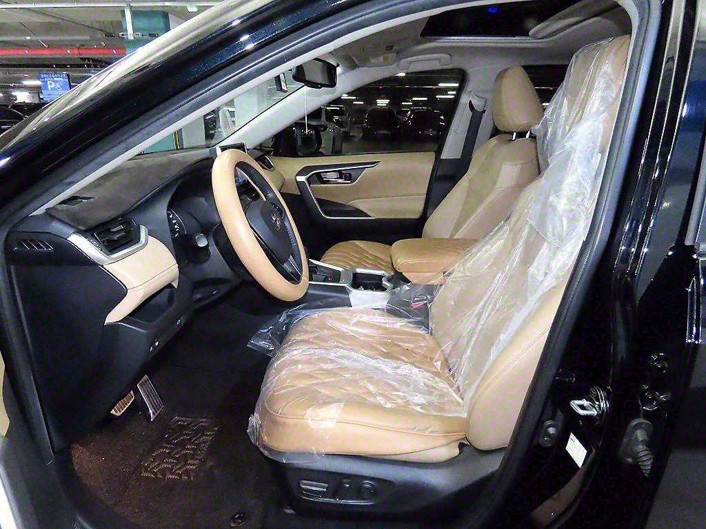 토요타 라브4(5세대) 2.5 2WD 하이브리드 - 이미지 19