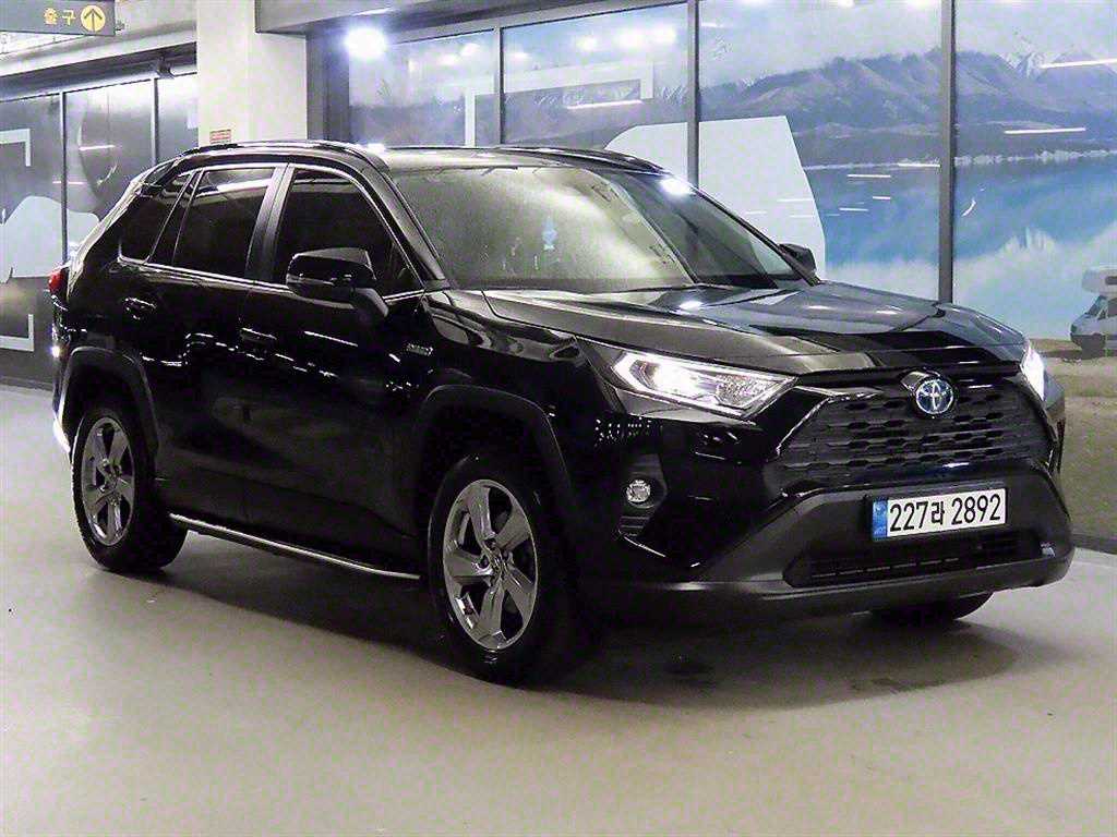 토요타 라브4(5세대) 2.5 2WD 하이브리드 - 이미지 10