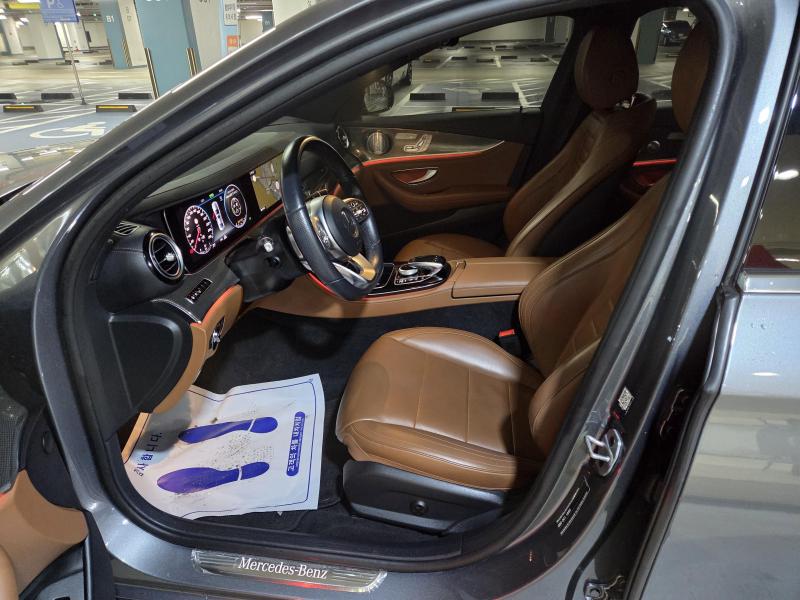 벤츠 E클래스(5세대) E350 4매틱 AMG 라인 - 이미지 16