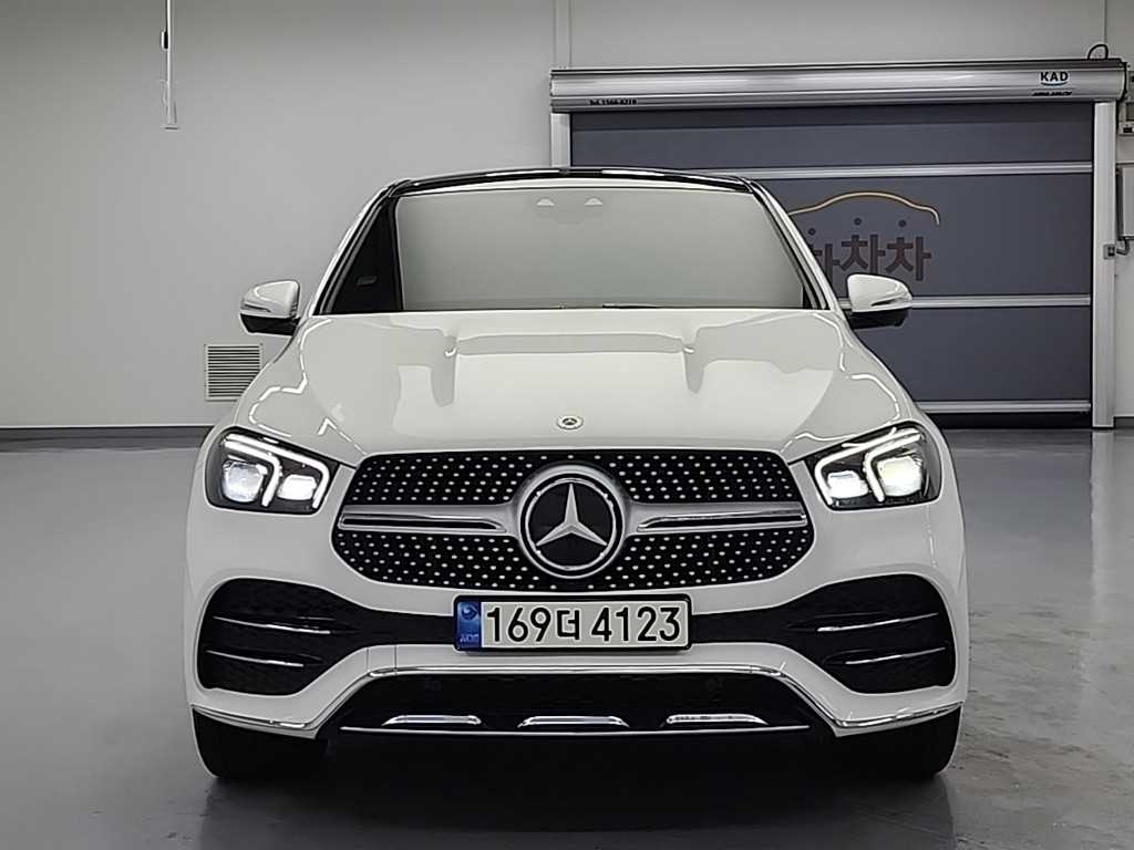 벤츠 GLE클래스(4세대) GLE 350e 4매틱 쿠페 - 이미지 9