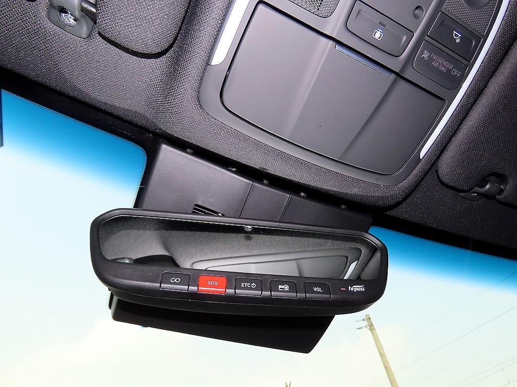 제네시스 더 뉴G70 가솔린 2.0T 2WD 스포츠 패키지 - 이미지 2