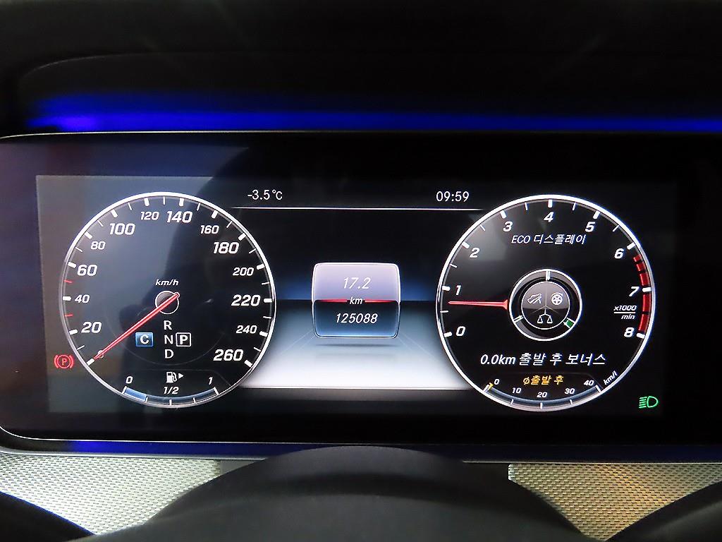 벤츠 E클래스(5세대) E300 아방가르드 나이트팩 - 이미지 20