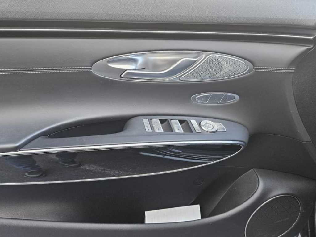 제네시스 GV70 2.5T 2WD 기본형 - 이미지 15