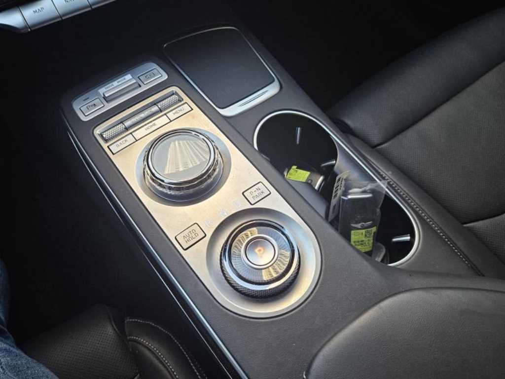 제네시스 GV70 2.5T 2WD 기본형 - 이미지 16