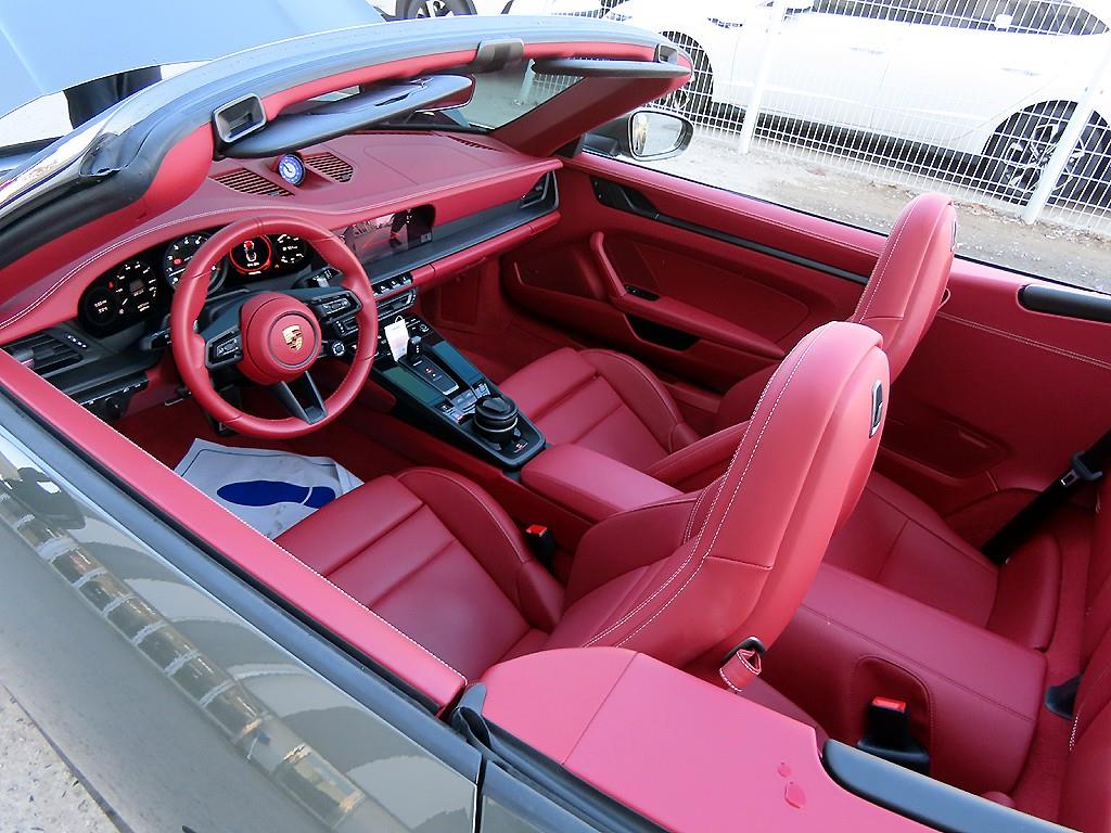 포르쉐 911(992) 카레라 4 카브리올레 GTS - 이미지 7