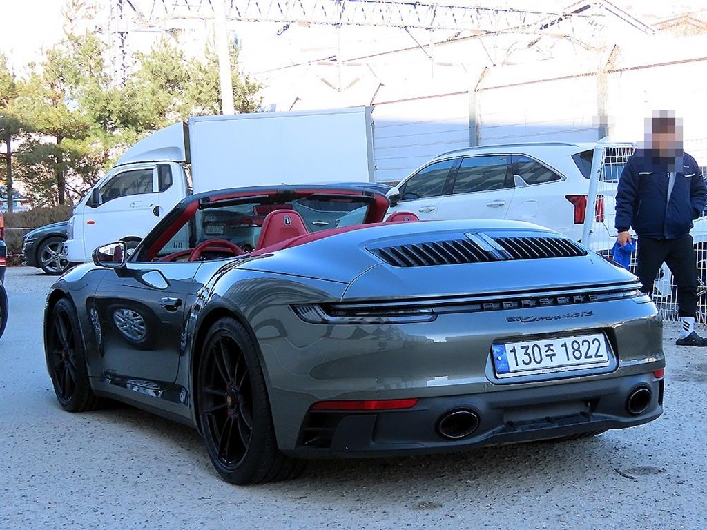 포르쉐 911(992) 카레라 4 카브리올레 GTS - 이미지 15
